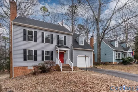 Exterior - 5609 Chatmoss Rd, Midlothian, VA 23112 photo 2 of 4