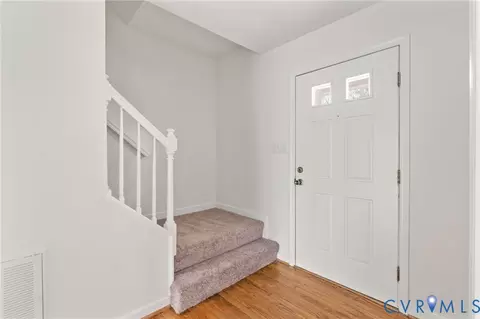Entry Way - 5609 Chatmoss Rd, Midlothian, VA 23112 photo 4 of 5