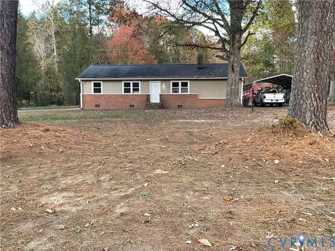 30 Custis Millpond Rd, West Point, VA 23181