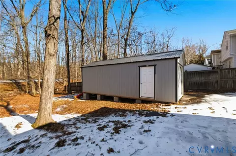 Exterior - 12212 Deerhurst Dr, Midlothian, VA 23113 photo 4 of 5