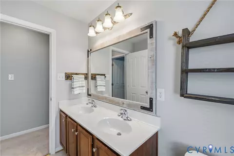 Bath - 940 Gorham Ct, Midlothian, VA 23114 photo 5 of 5