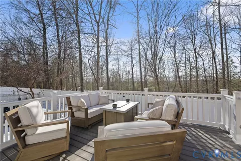 Exterior - 940 Gorham Ct, Midlothian, VA 23114 photo 3 of 6
