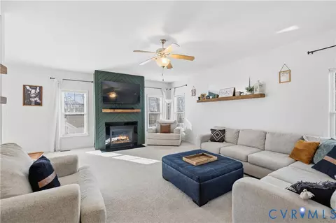 Living - 940 Gorham Ct, Midlothian, VA 23114 photo 1 of 3
