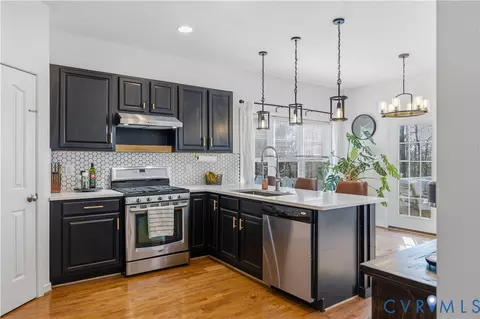 Kitchen - 940 Gorham Ct, Midlothian, VA 23114 photo 6 of 6