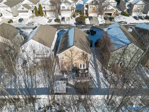 View/Area - 940 Gorham Ct, Midlothian, VA 23114 photo 2 of 3