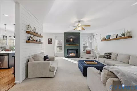 Living - 940 Gorham Ct, Midlothian, VA 23114 photo 3 of 3