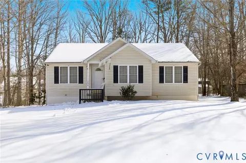 204 Village Ct, Ruther Glen, VA 22546