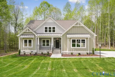 9088 Terroir Ln, New Kent, VA 23124