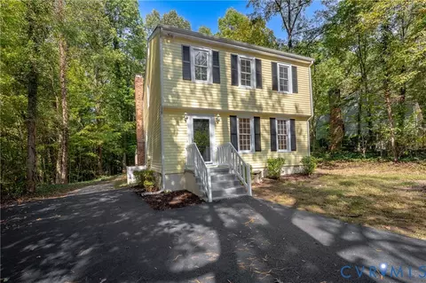 4902 Court Ridge Ter, Midlothian, VA 23112