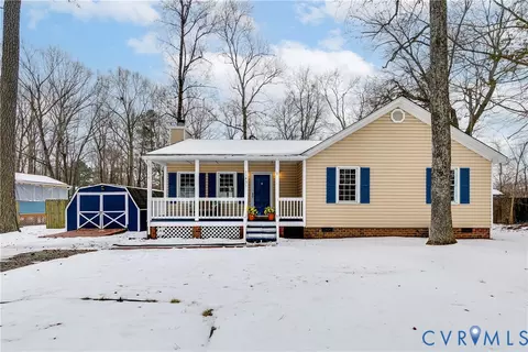 11431 Brandenburg Dr, Midlothian, VA 23112
