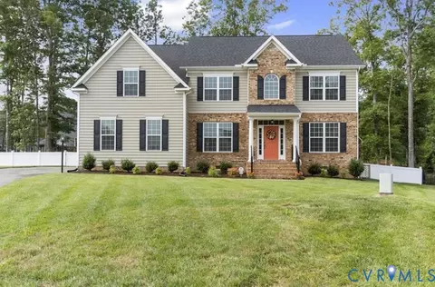9013 Lavenham Pl, Midlothian, VA 23112