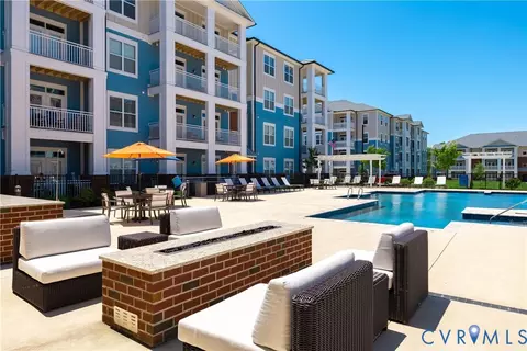 10530 Stony Bluff Dr #305, Ashland, VA 23005