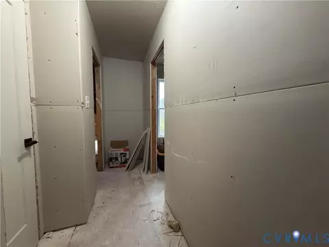 Entry Way - 7017 Claiborne Rd, Sutherland, VA 23885 photo 5 of 5