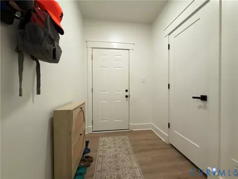 Entry Way - 7017 Claiborne Rd, Sutherland, VA 23885 photo 2 of 5