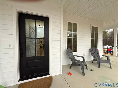 Exterior - 7017 Claiborne Rd, Sutherland, VA 23885 photo 6 of 10