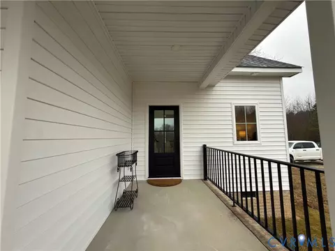 Exterior - 7017 Claiborne Rd, Sutherland, VA 23885 photo 7 of 10