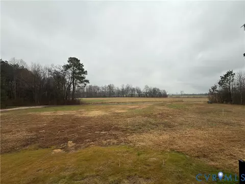 Exterior - 7017 Claiborne Rd, Sutherland, VA 23885 photo 5 of 10