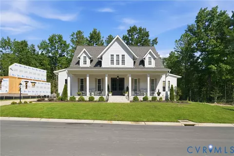 4925 Singing Bird Dr, Moseley, VA 23120