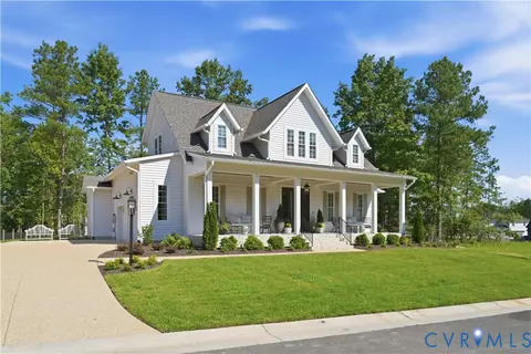 4925 Singing Bird Dr, Moseley, VA 23120