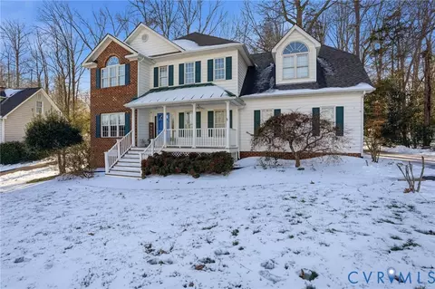 12325 Point Sunrise Ct, Midlothian, VA 23112