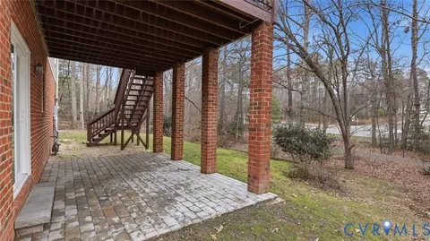 Exterior - 6003 Lansgate Rd, Midlothian, VA 23112 photo 4 of 9