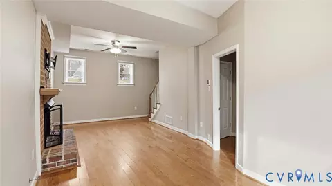 Living - 6003 Lansgate Rd, Midlothian, VA 23112 photo 4 of 4