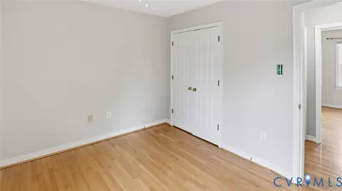 Bedroom - 6003 Lansgate Rd, Midlothian, VA 23112 photo 6 of 8