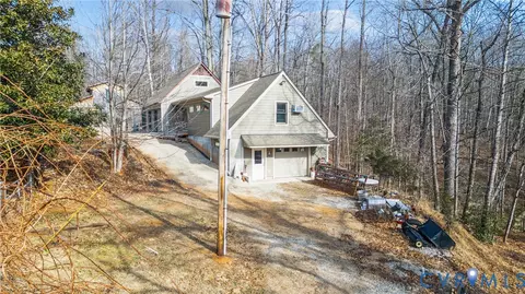 2288 Lexington Tpke, Amherst, VA 24521