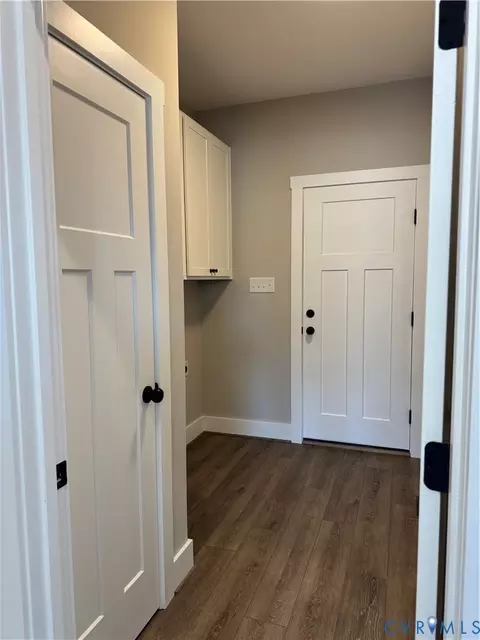 Entry Way - 1306 General Puller Hwy, Saluda, VA 23149 photo 1 of 1