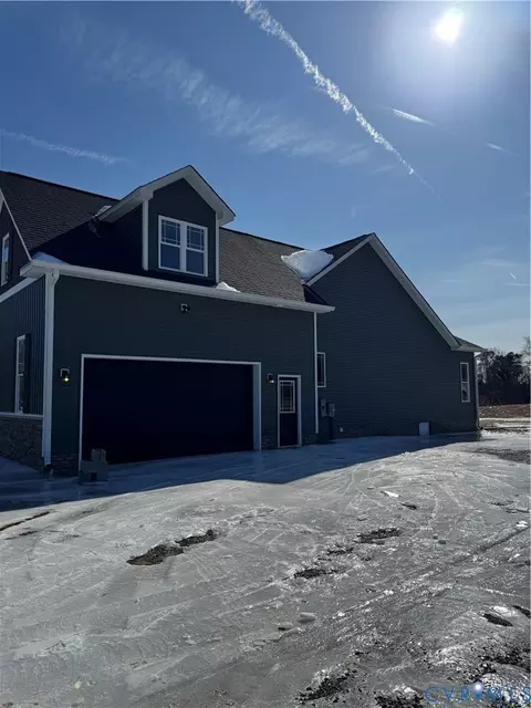 Exterior - 1306 General Puller Hwy, Saluda, VA 23149 photo 2 of 4