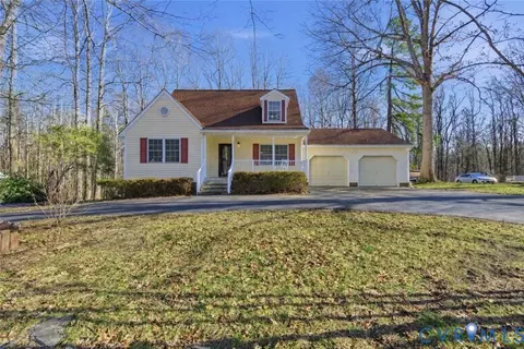 10121 Old Quarter Ln, New Kent, VA 23124