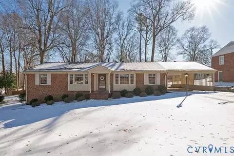 10221 Sauna Dr, Richmond, VA 23236