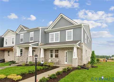 5901 Banyan Ln, Ampthill, VA 23234