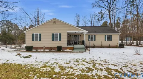 235 Parkwood Dr, Aylett, VA 23009