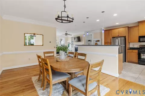 Dining - 721 S Pine St, Richmond, VA 23220 photo 1 of 2
