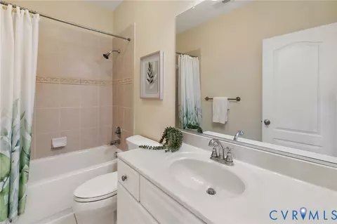 Bath - 721 S Pine St, Richmond, VA 23220 photo 3 of 3