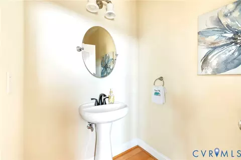 Bath - 721 S Pine St, Richmond, VA 23220 photo 1 of 3