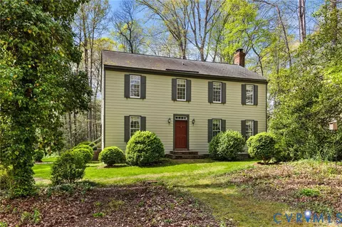 9420 Trails End Rd, Midlothian, VA 23112