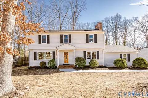 1707 Sandlewood Ct, North Chesterfield, VA 23235