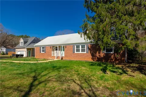 8710 N Five Forks Rd, Amelia Court House, VA 23002