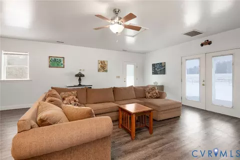 897 Willow Lake Rd, Buckingham, VA 23921 photo 7