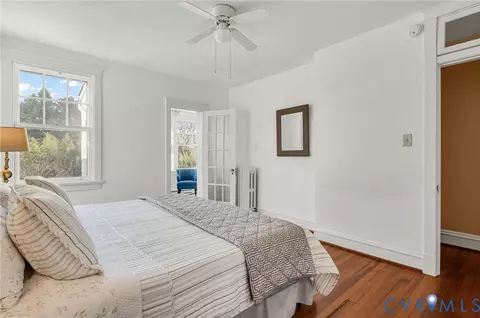 Bedroom - 2413 Stuart Ave, Richmond, VA 23220 photo 2 of 5