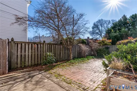 Exterior - 2413 Stuart Ave, Richmond, VA 23220 photo 4 of 5