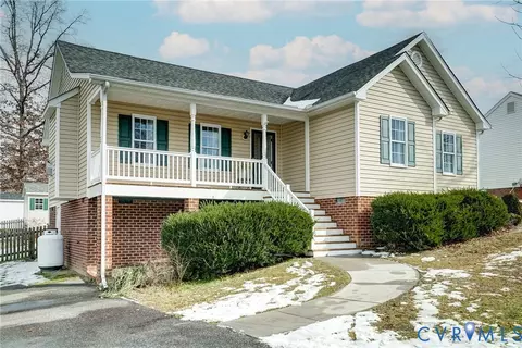112 St Charles Pl, Aylett, VA 23009