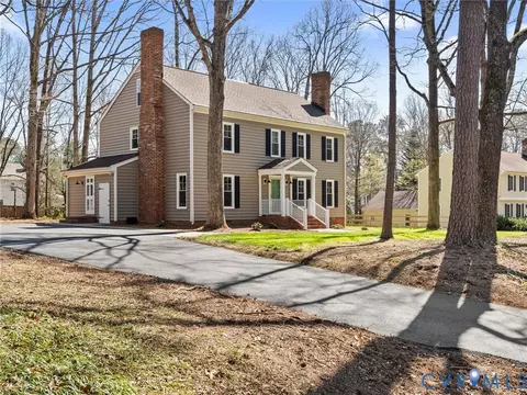 Exterior - 2501 Wildercroft Rd, Midlothian, VA 23113 photo 6 of 15