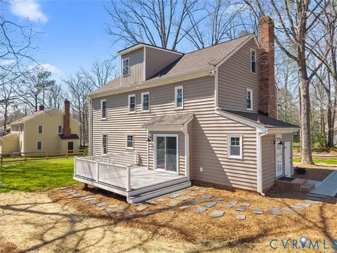 Exterior - 2501 Wildercroft Rd, Midlothian, VA 23113 photo 8 of 15