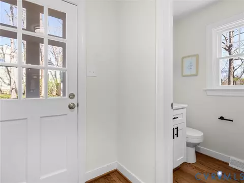 Entry Way - 2501 Wildercroft Rd, Midlothian, VA 23113 photo 3 of 10