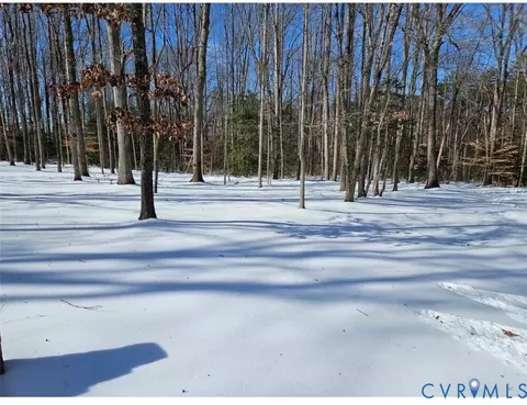 6079 Ridge Rd, Columbia, VA 23038