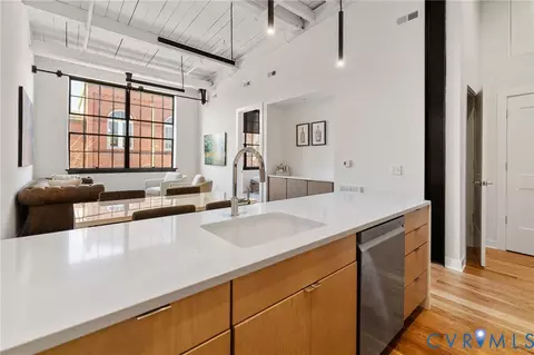 Kitchen - 2201 E Main St, Richmond, VA 23223 photo 5 of 10