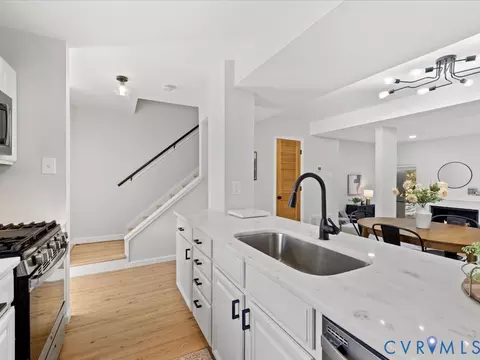 Kitchen - 11803 N Briar Patch Dr, Midlothian, VA 23113 photo 2 of 2